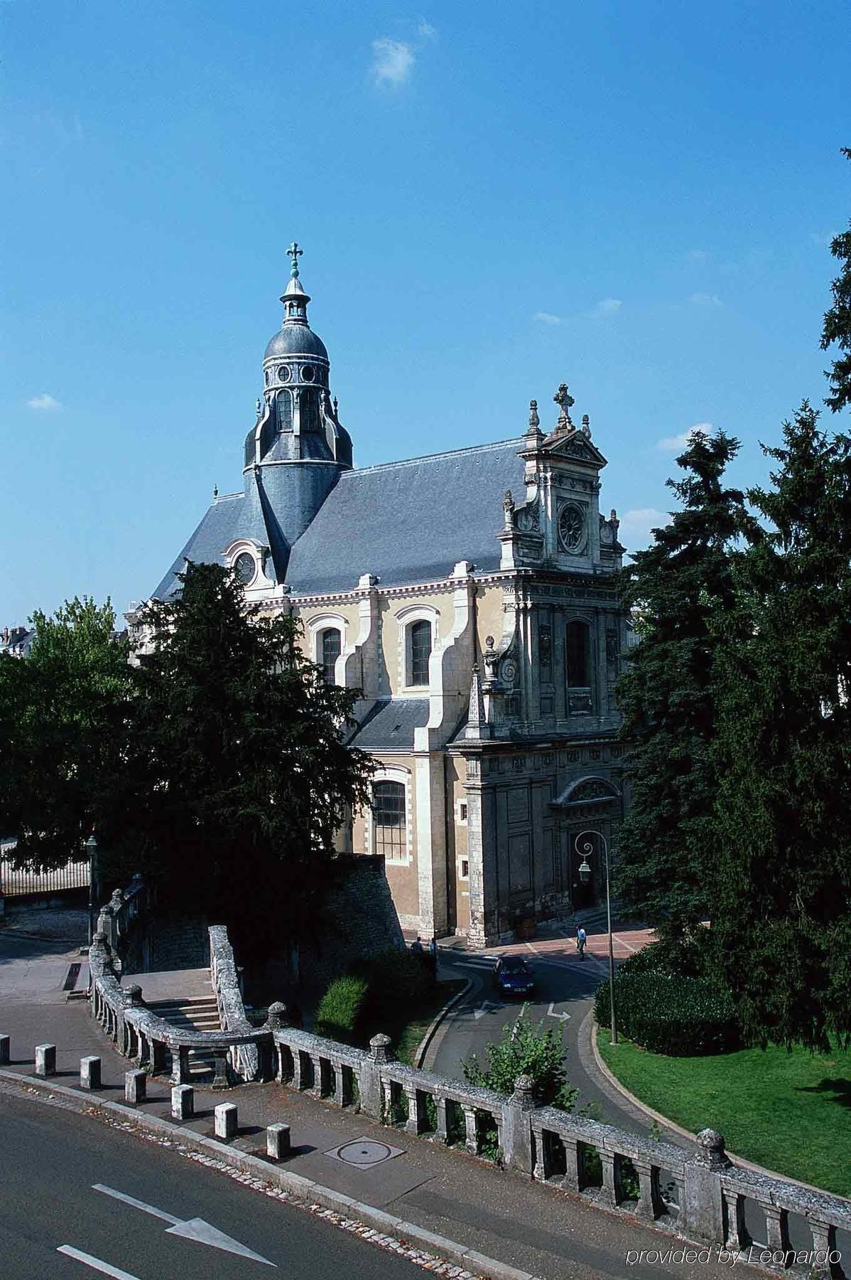 Ibis Blois Centre Chateau Exterior photo